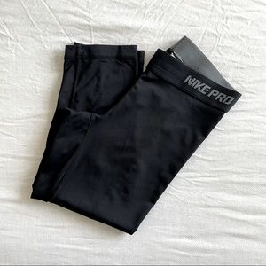 Nike Pro dri-fit cropped leggings